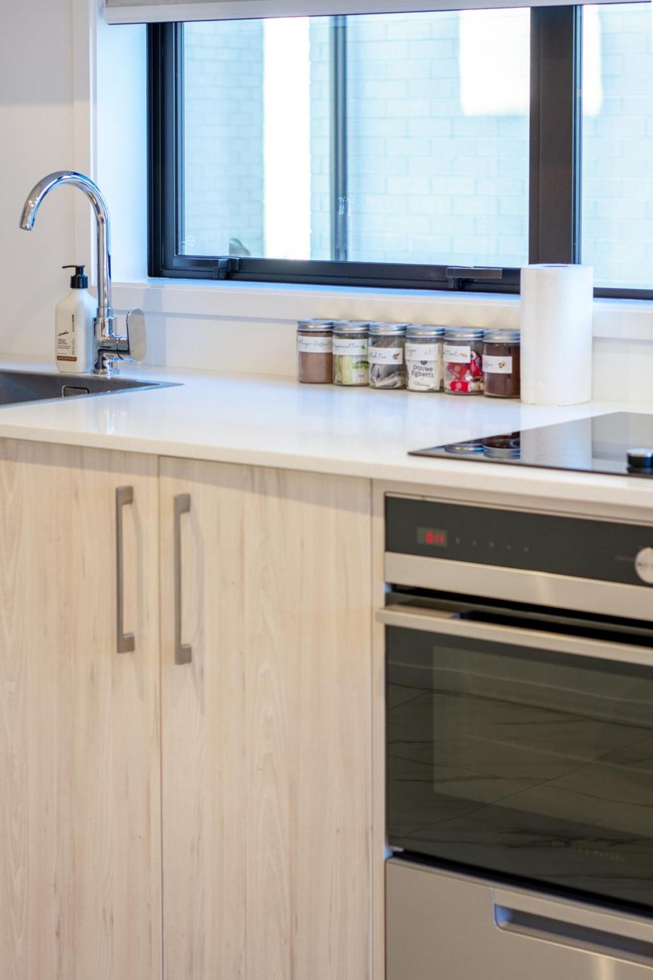 Single Level Studio Escape On Wilmer St - Central Christchurch Exteriér fotografie